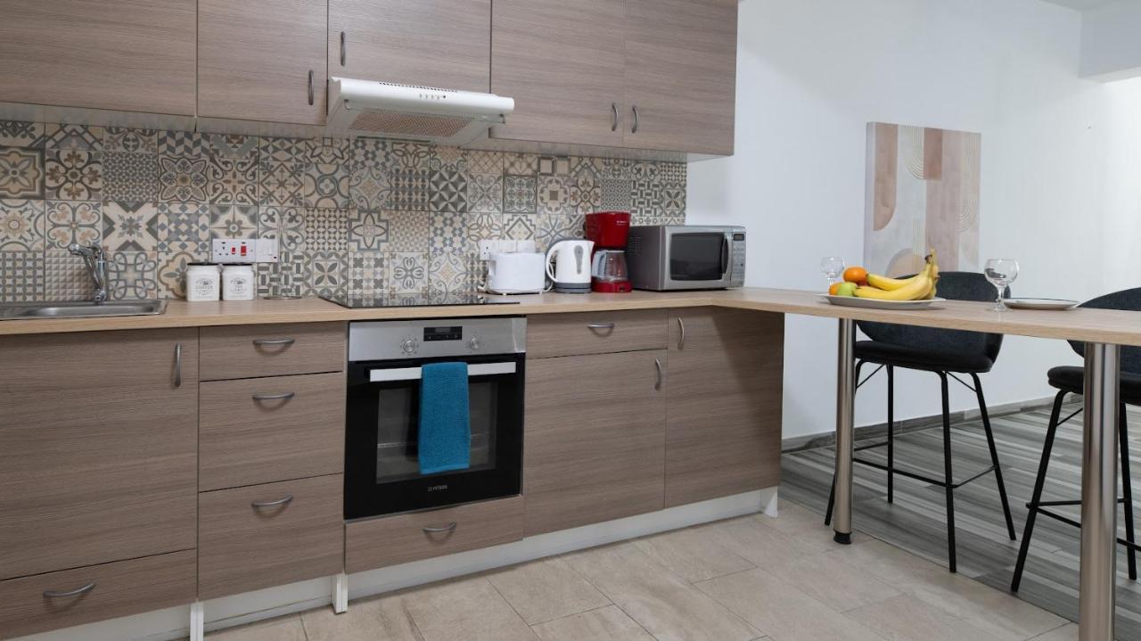 Beautiful Apartment In Harbour Paphos, Central & Close To Beach Exteriér fotografie